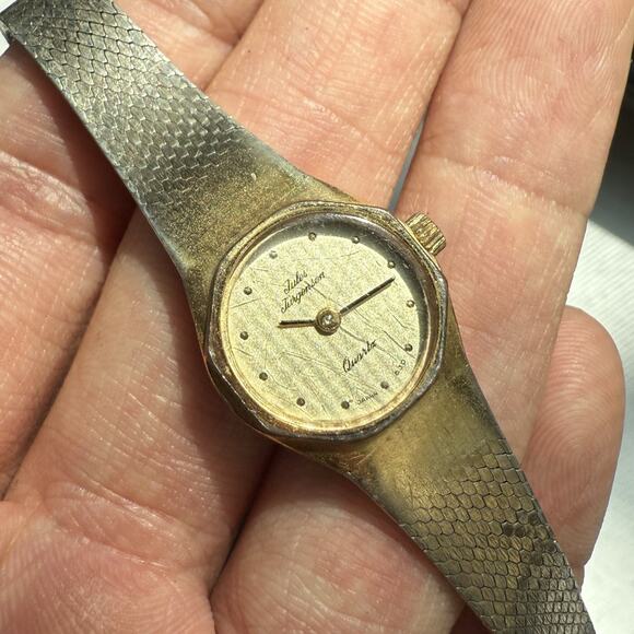 Vintage Jules Jurgensen Ladies Gold Tone Watch Dainty Quartz Japanese Movement - Picture 3 of 9